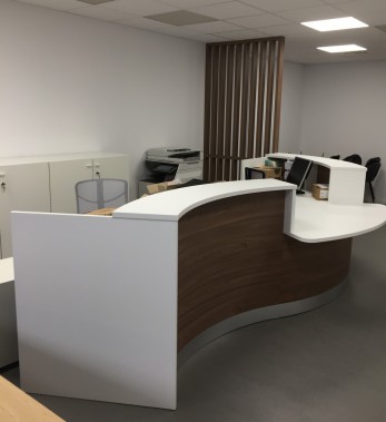 PHOTO-REALISE-BANQUE.JPG